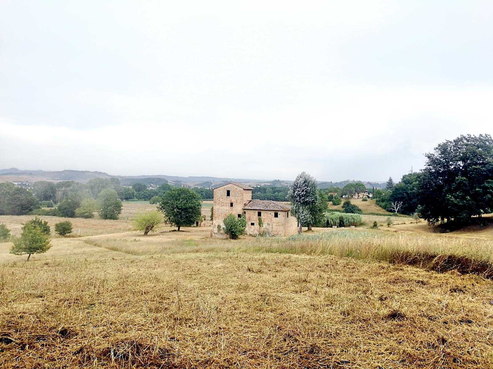 rumah dalam Certaldo, Tuscany 11138016
