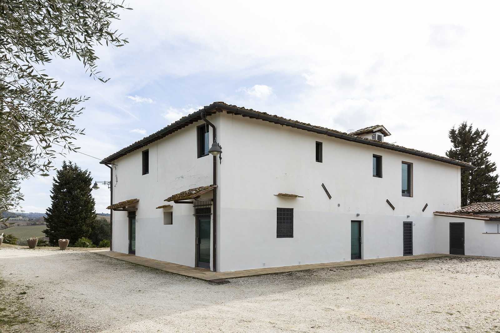 Dom w Certaldo, Tuscany 11138063