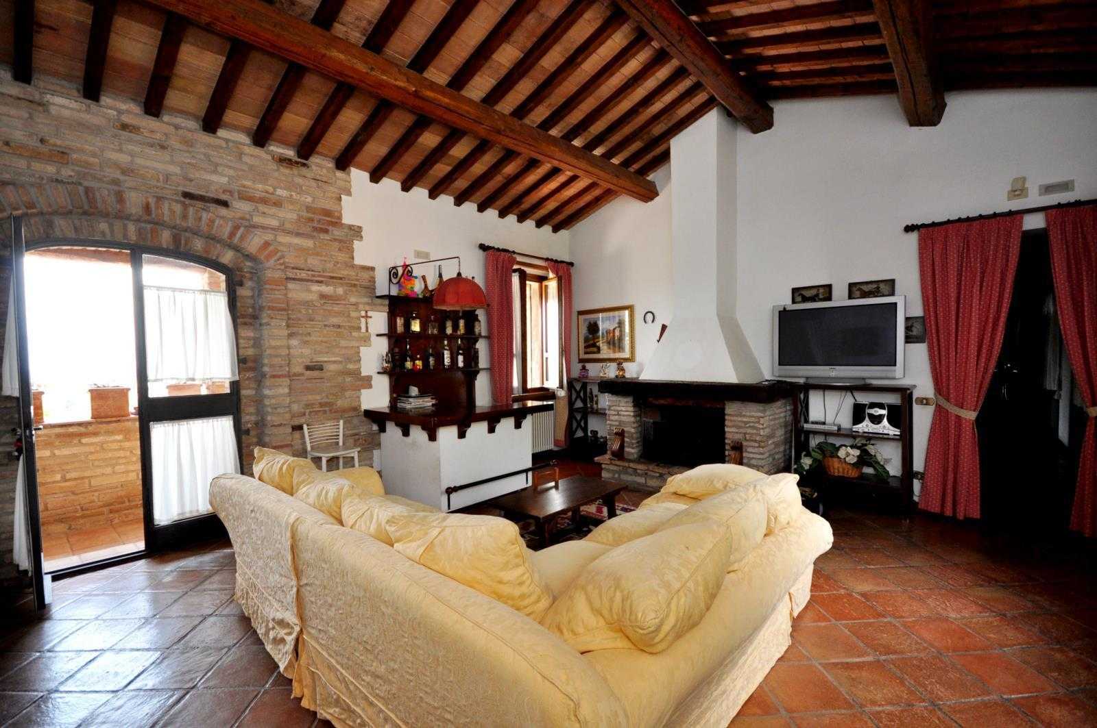 rumah dalam Perugia, Umbria 11138076