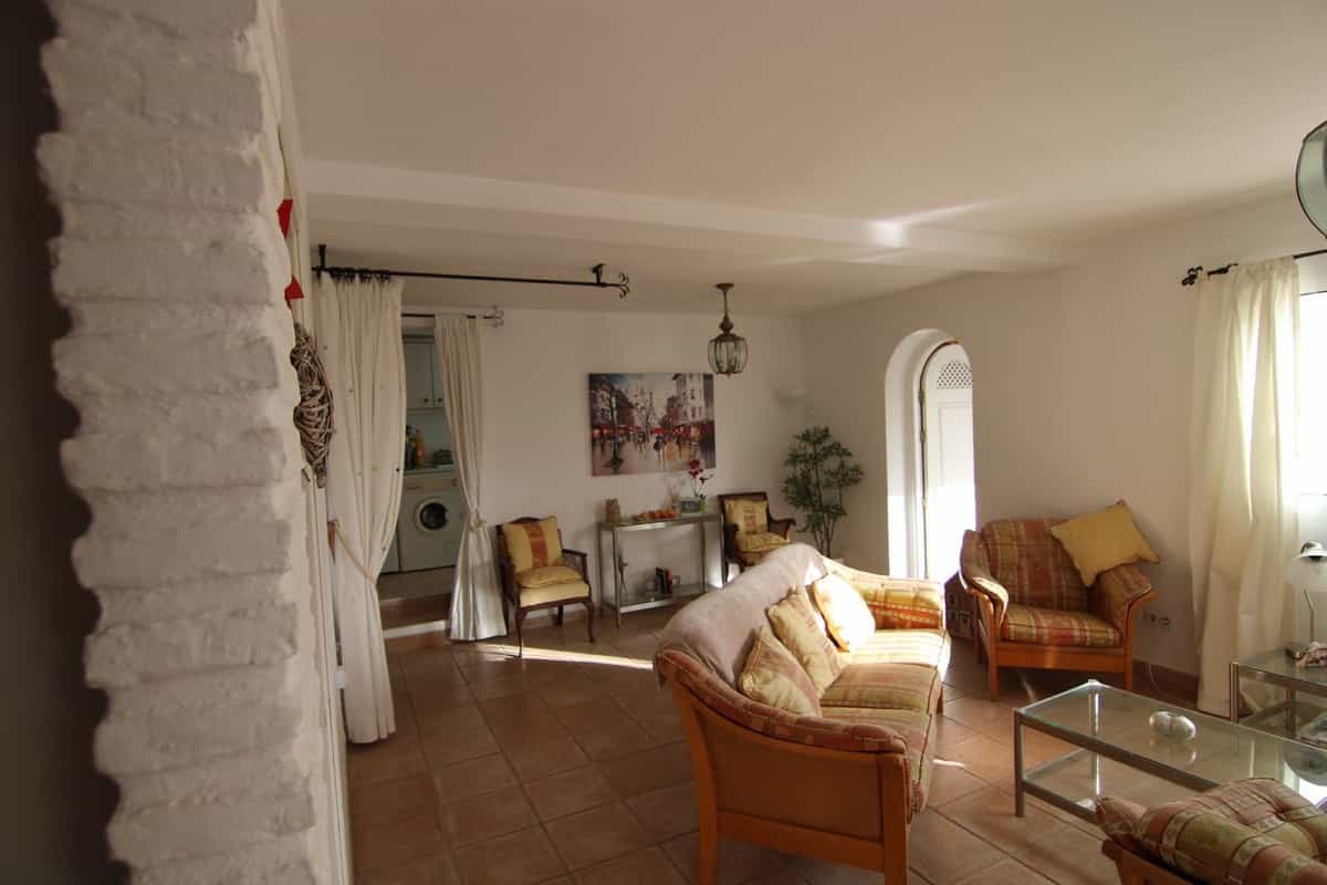 Будинок в Coín, Andalusia 11138350