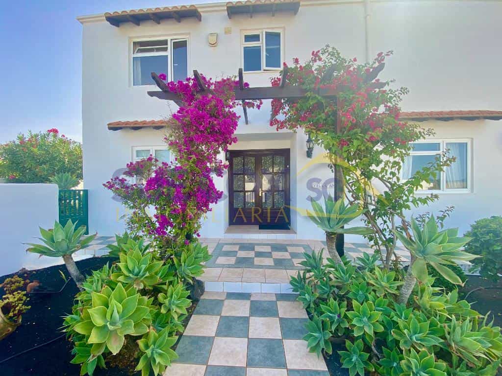 House in Teguise, 11 Calle el Picapinos 11138389