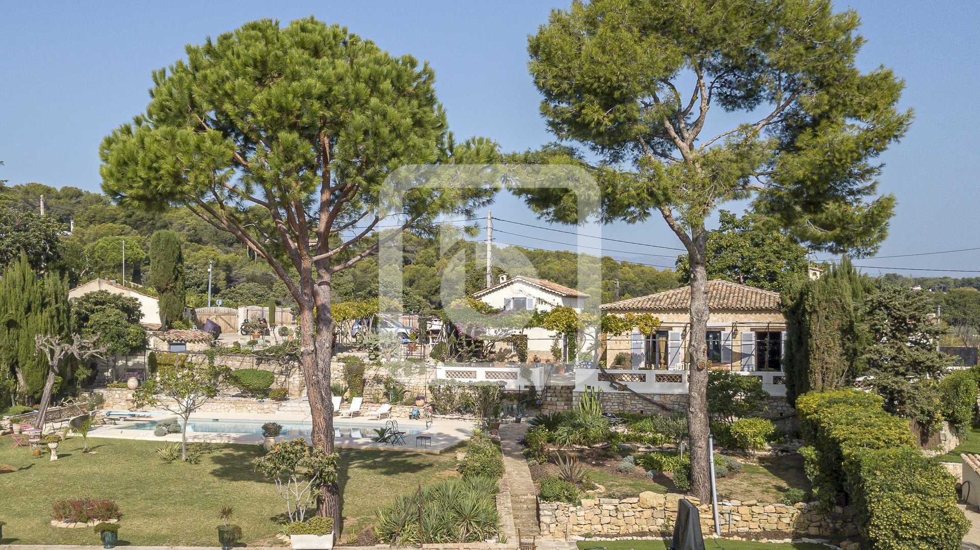 Hus i Plaine de la Brague, Provence-Alpes-Cote d'Azur 11138743