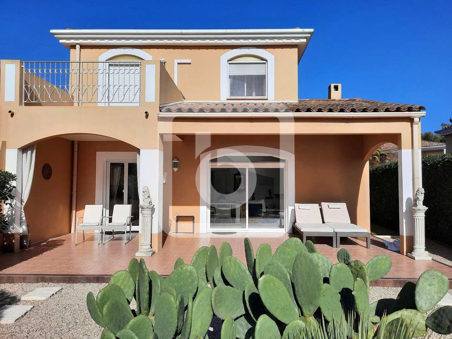 House in Mougins, Provence-Alpes-Cote d'Azur 11138757