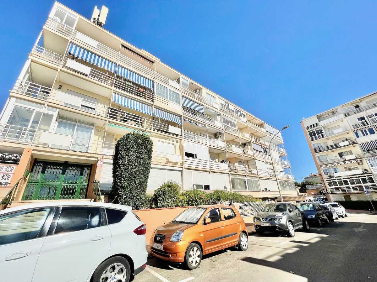 Condominium in Benalmádena, Andalusia 11139515