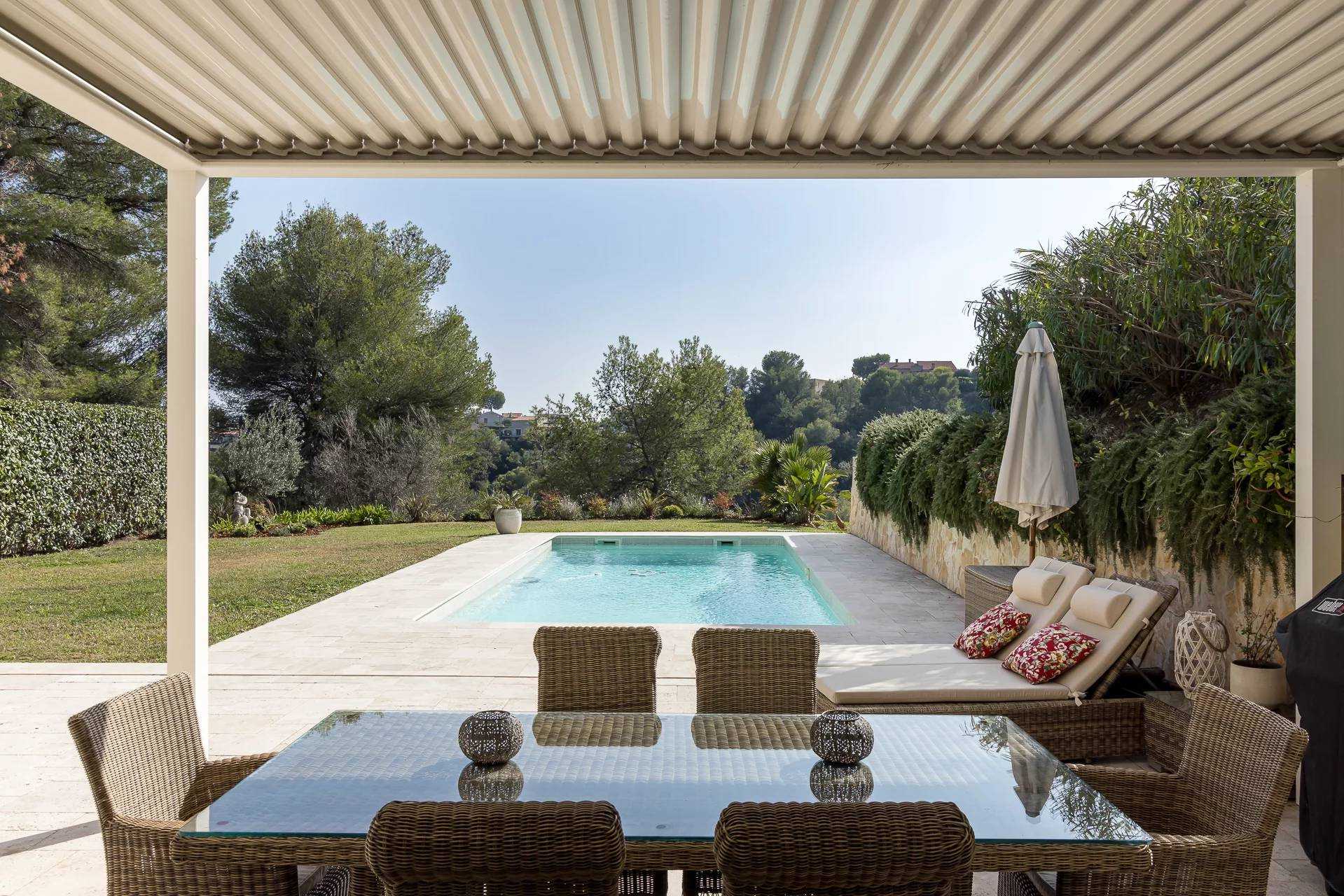 Haus im Saint-Paul-de-Vence, Provence-Alpes-Côte d'Azur 11140085