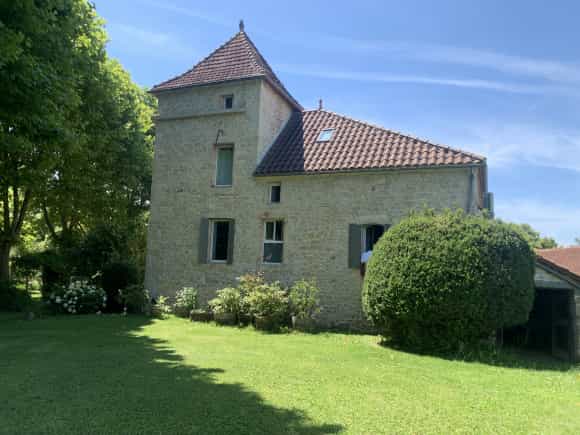 Hus i Prayssac, Occitanie 11140125