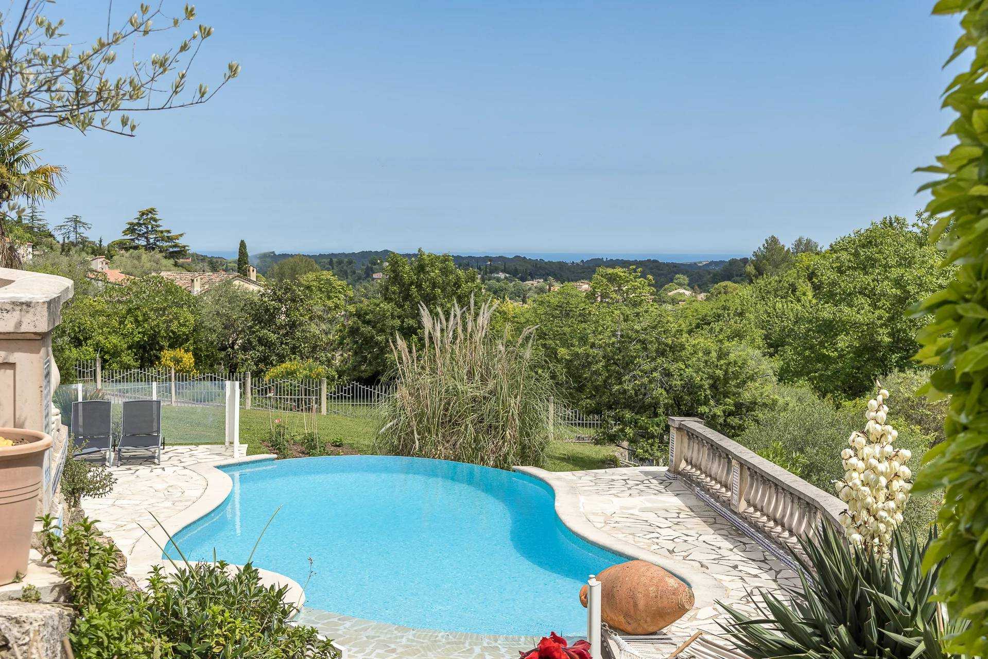 Hus i Le Bosquet, Provence-Alpes-Cote d'Azur 11140132