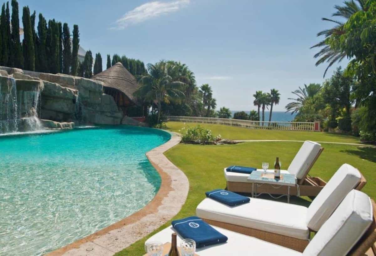 Будинок в Marbella, Andalusia 11140447