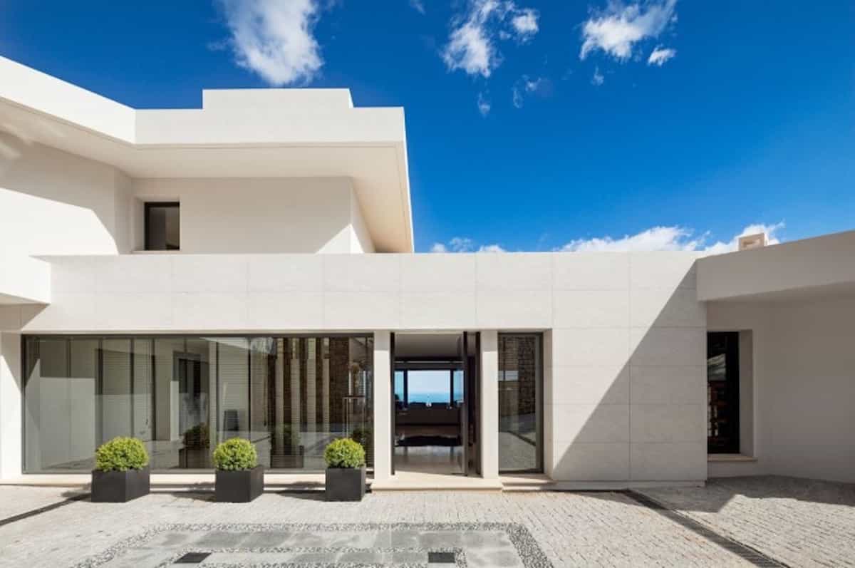 House in Benahavis, Andalusia 11140478