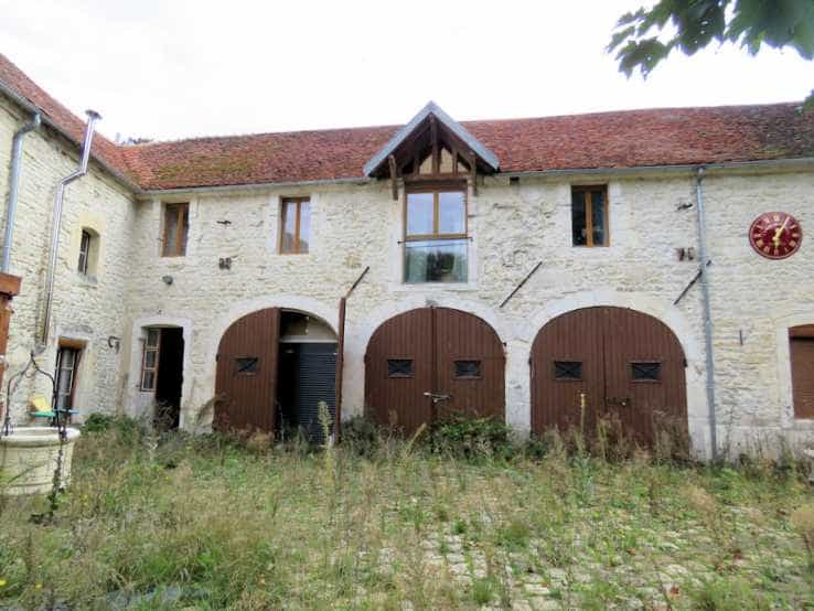 Talo sisään Chablis, Bourgogne-Franche-Comte 11140731