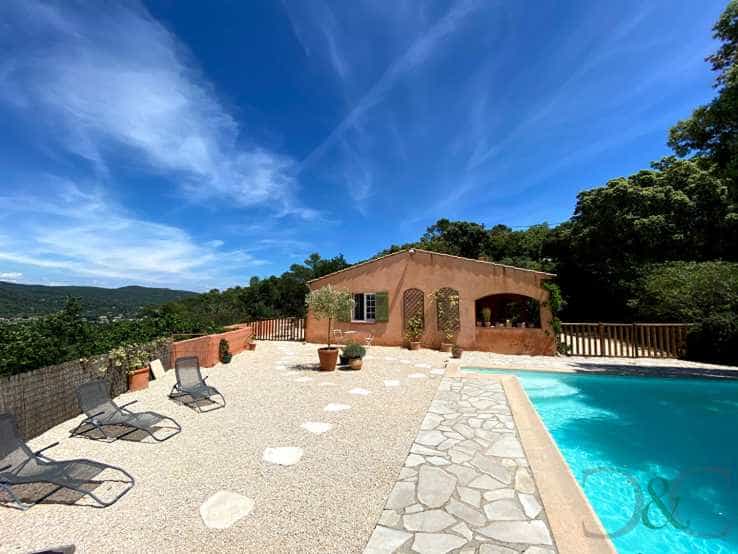 Hus i Besse-sur-Issole, Provence-Alpes-Cote d'Azur 11140744