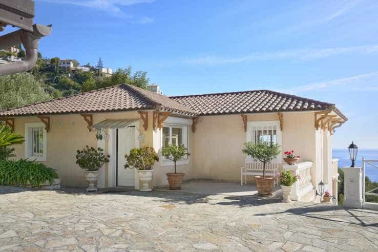 Dom w Roquebrune-Cap-Martin, Provence-Alpes-Côte d'Azur 11140789