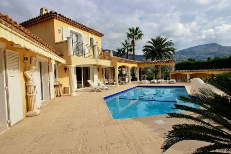 Talo sisään Carros, Provence-Alpes-Cote d'Azur 11140881
