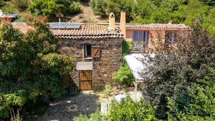 Hus i Collobrieres, Provence-Alpes-Cote d'Azur 11140905