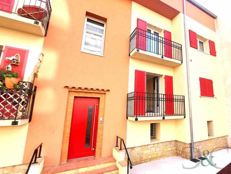 Condominium dans Le Lavandou, Provence-Alpes-Côte d'Azur 11140933