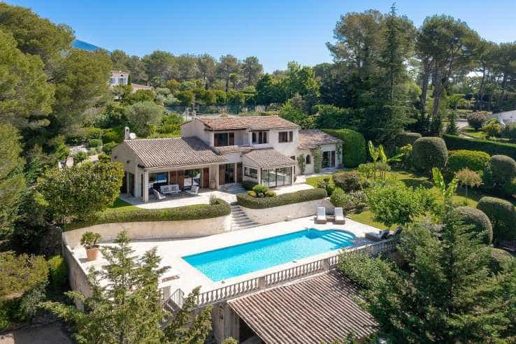 房子 在 Le Rouret, Provence-Alpes-Côte d'Azur 11140935