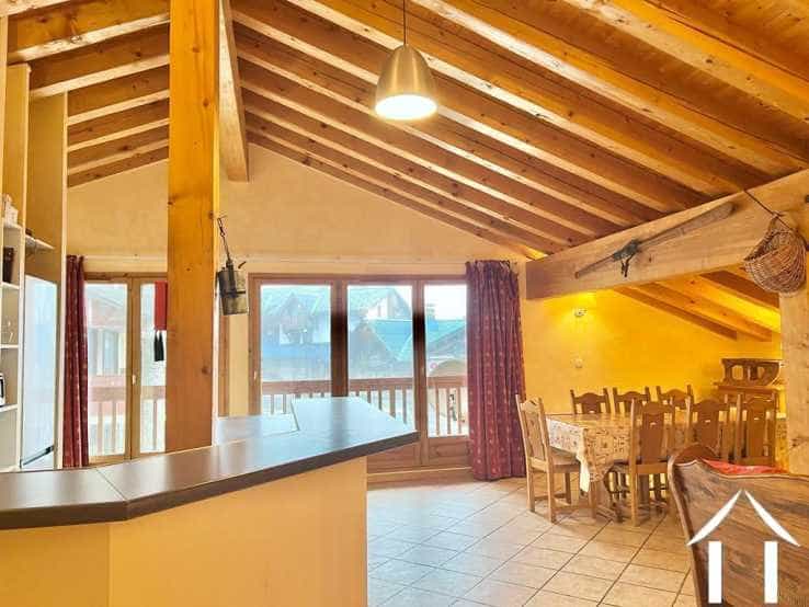 House in Orelle, Auvergne-Rhone-Alpes 11140951