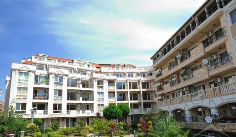 Condominium dans Ravda, Bourgas 11141196