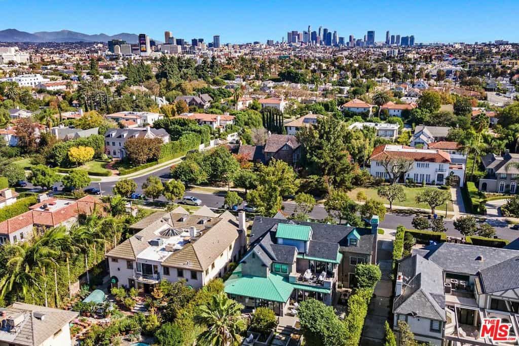 Condominium dans Los Angeles, California 11141704
