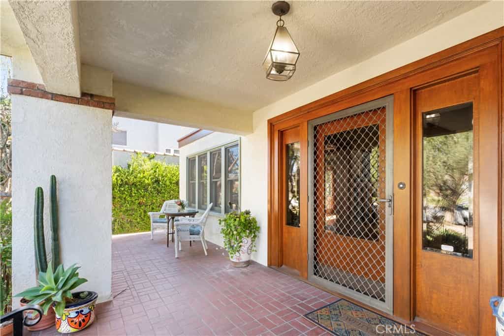 Condominium in Long Beach, California 11141832