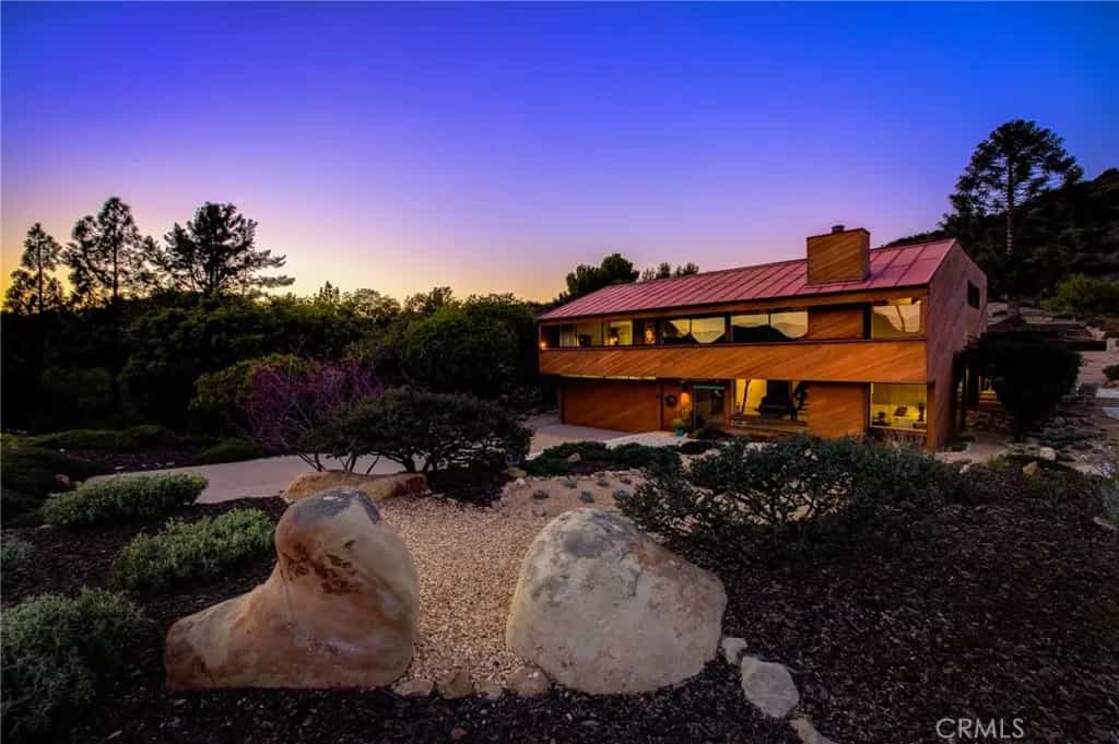House in Hidden Hills, California 11142017