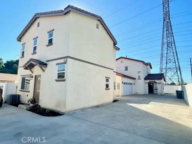 Condominium in Klokjebloem, Californië 11142090