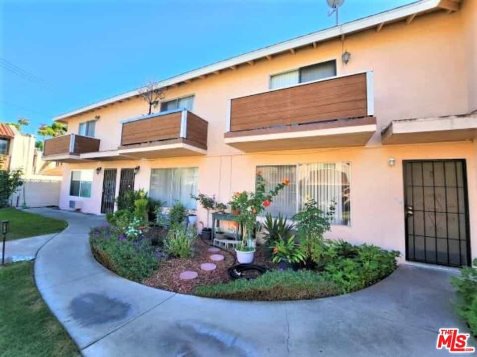 Condominium in Garden Grove, California 11142232