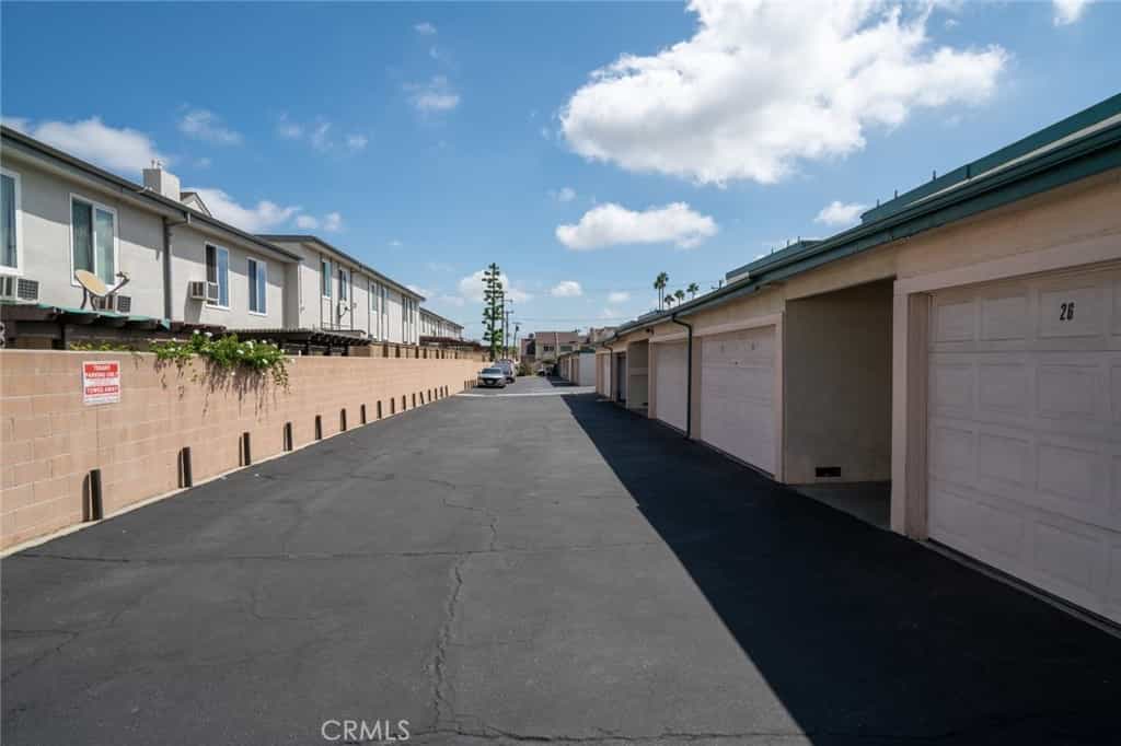 Condominium in Lomita, California 11142269