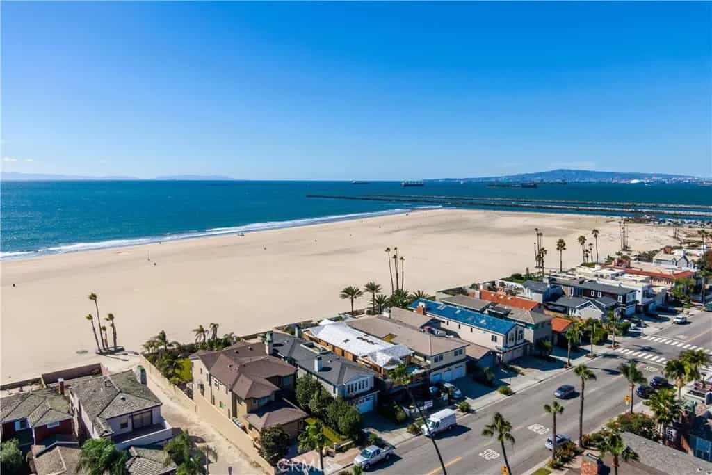 Condomínio no Seal Beach, California 11142303