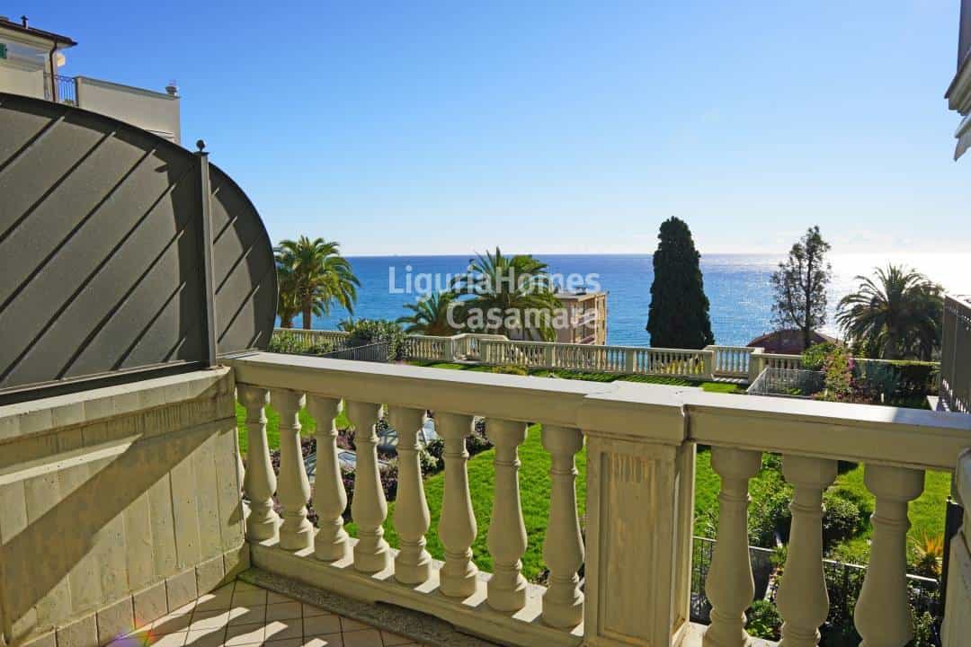 Condominio nel Imperia, Liguria 11142416