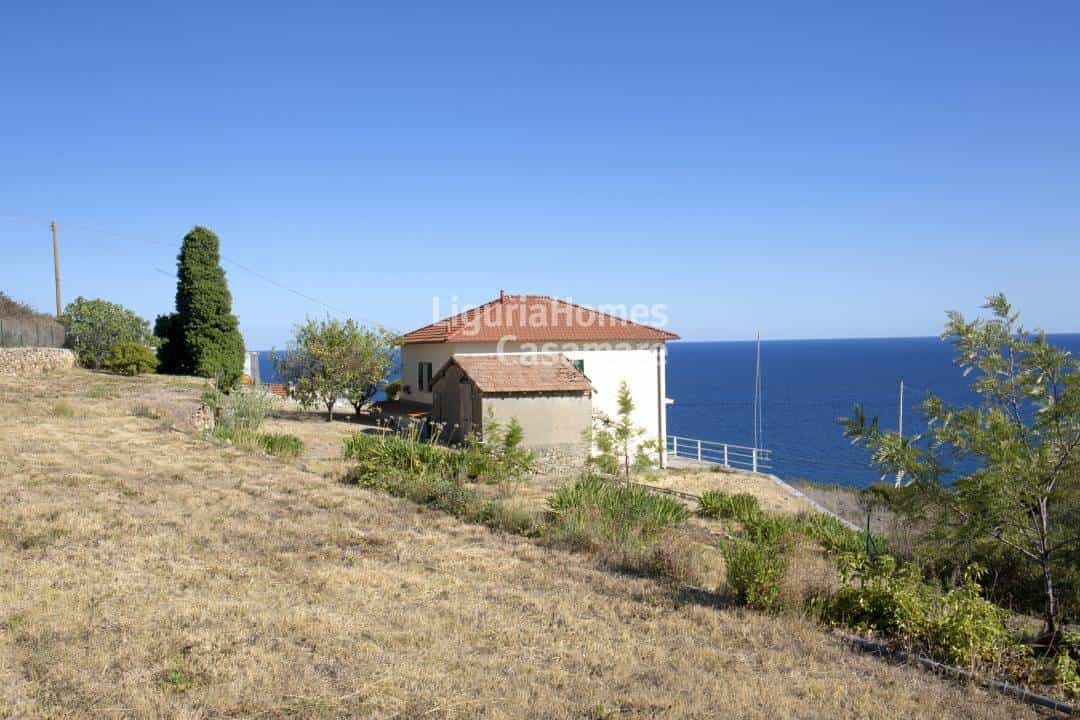بيت في Cipressa, Liguria 11142426
