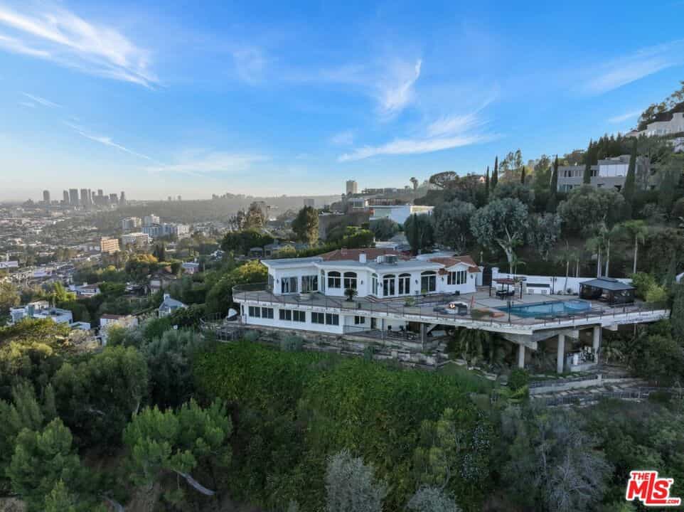 House in West Hollywood, California 11142612