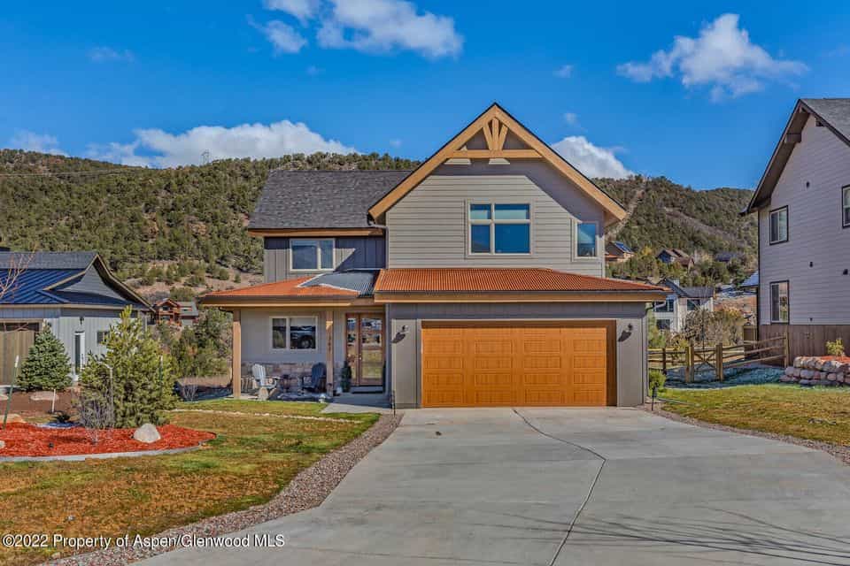 House in Glenwood Springs, Colorado 11142728
