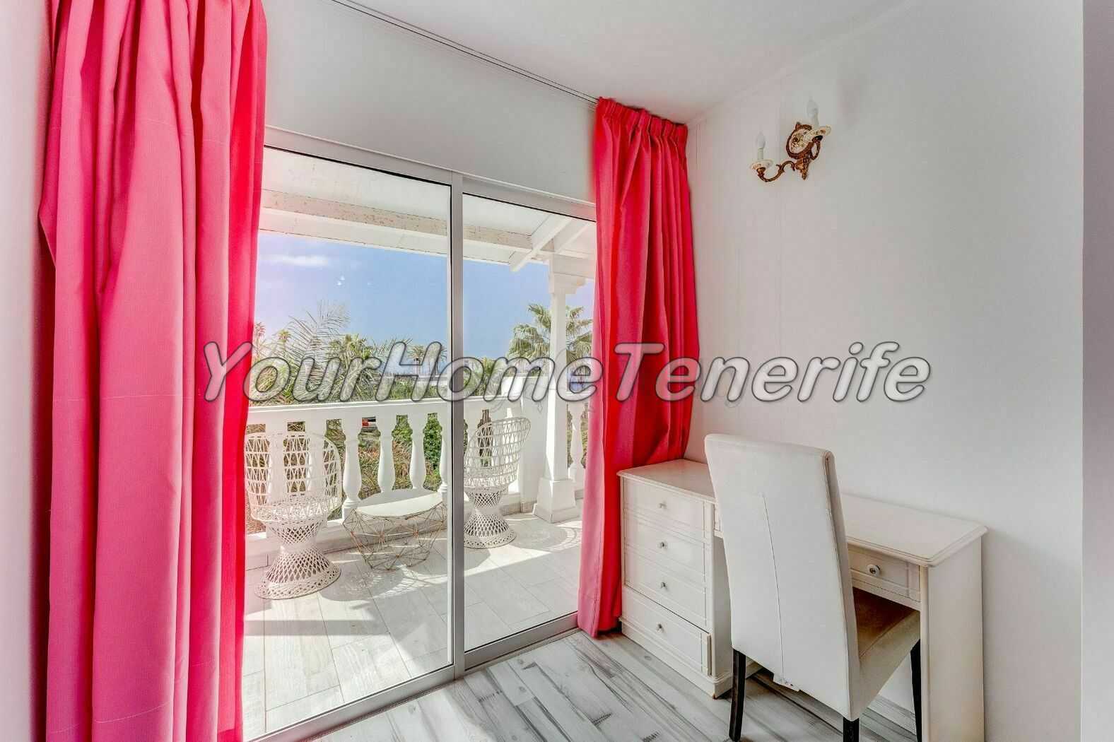 Condominium in Adeje, Canary Islands 11142832