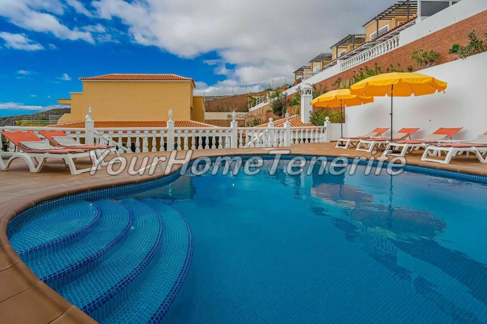 Condominium in Adeje, Canary Islands 11142843