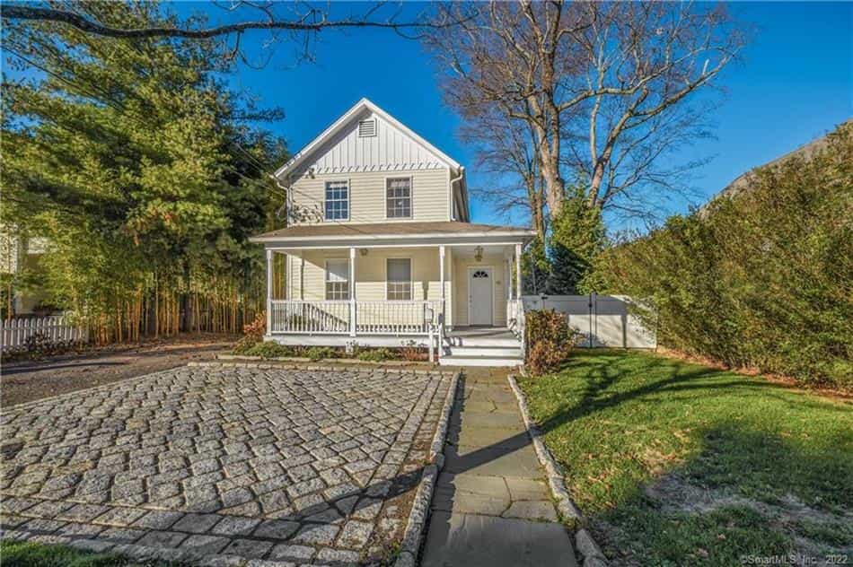 House in New Canaan, Connecticut 11143339