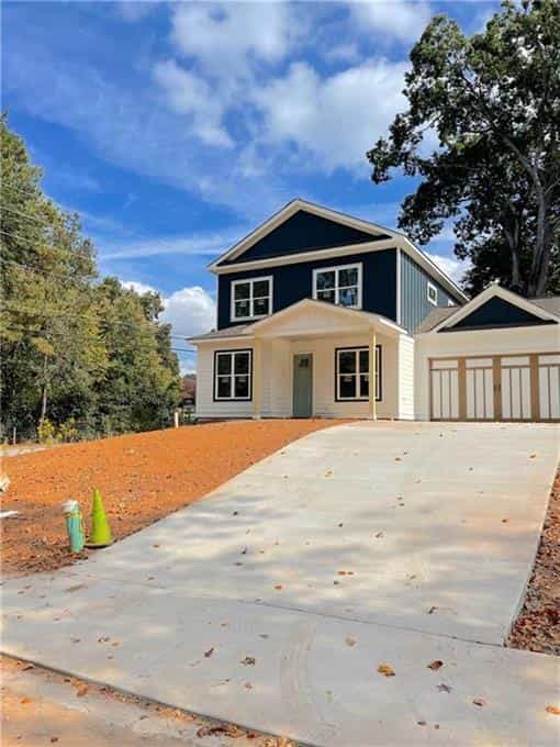 House in Glenwood Hills, Georgia 11143460