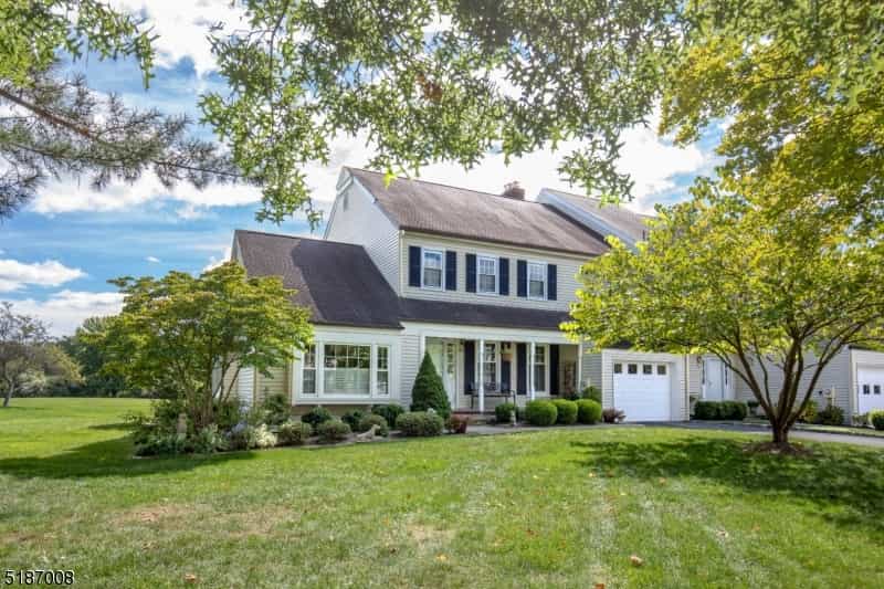 House in Mendham, New Jersey 11143667