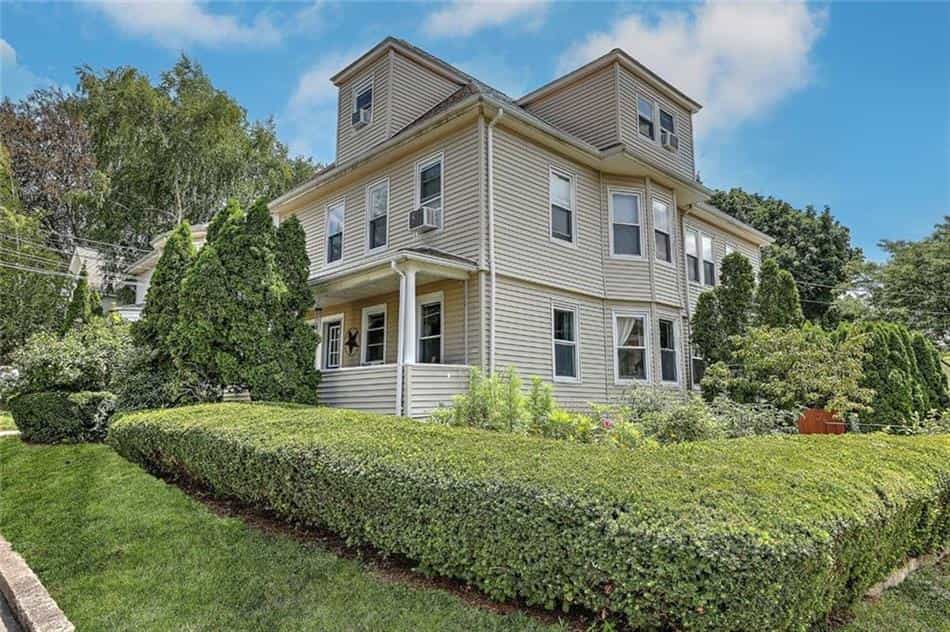 Condominium in Pawtucket, Rhode Island 11143740