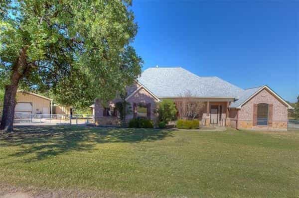 House in Weatherford, Texas 11143906