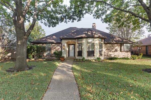 House in Plano, Texas 11143962