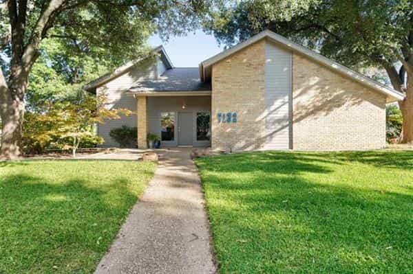 Haus im Addison, Texas 11143973