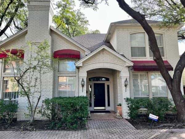 House in Westover Hills, Texas 11144102