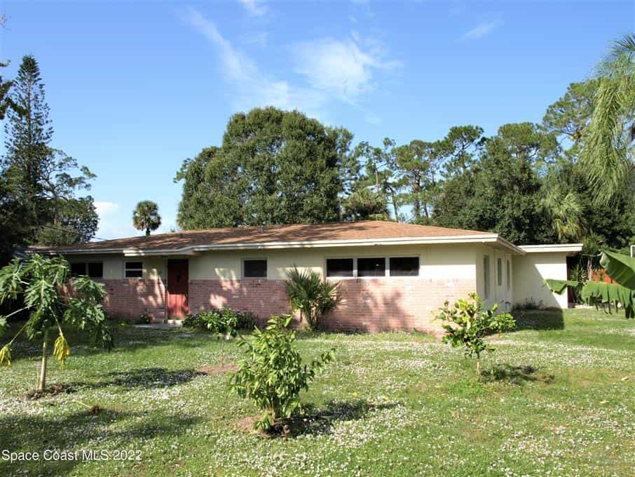 House in Melbourne, Florida 11144264