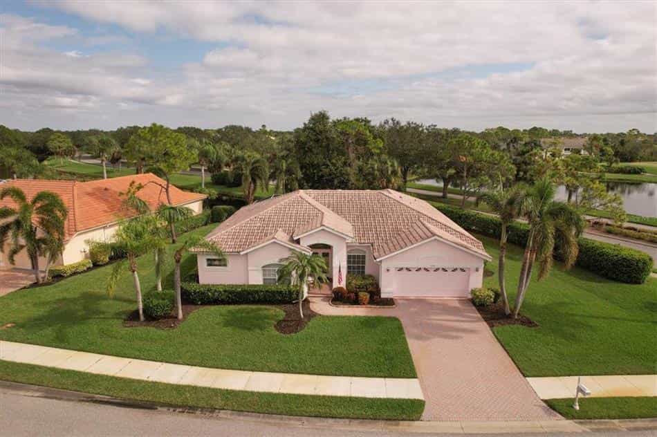 بيت في Vamo, Florida 11144362