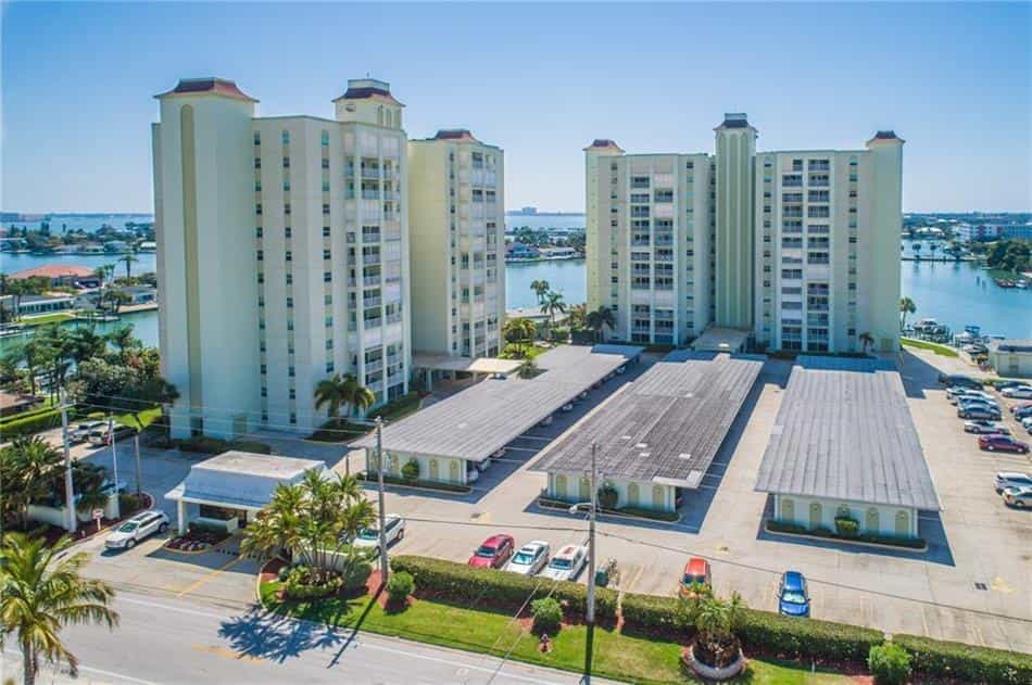 Eigentumswohnung im St. Pete Beach, Florida 11144384