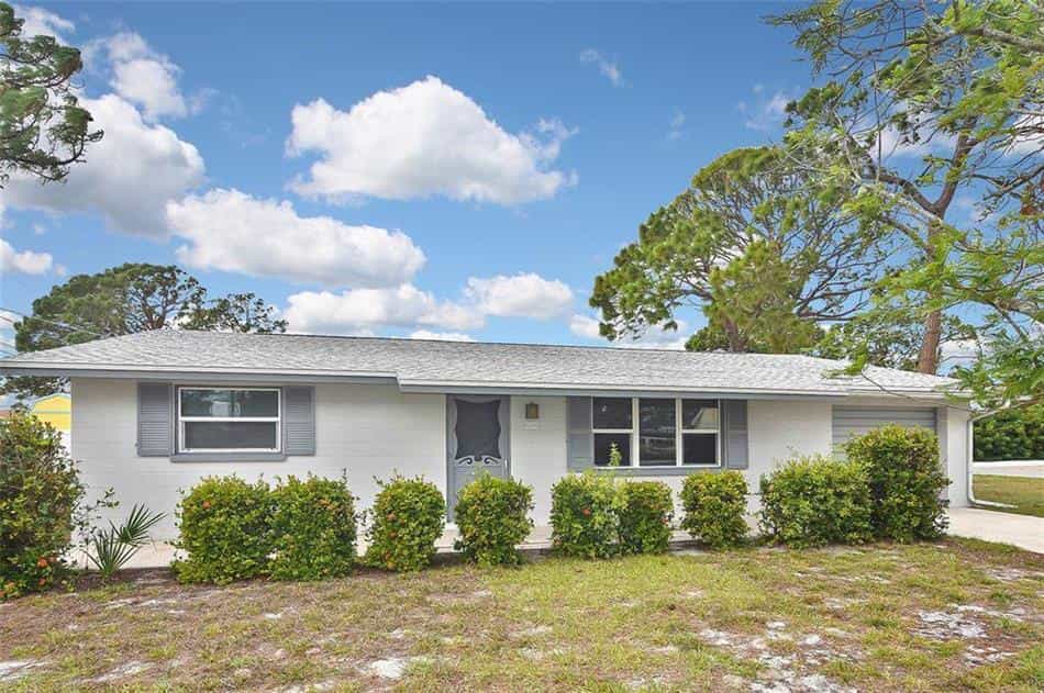 House in Eastgate, Florida 11144427