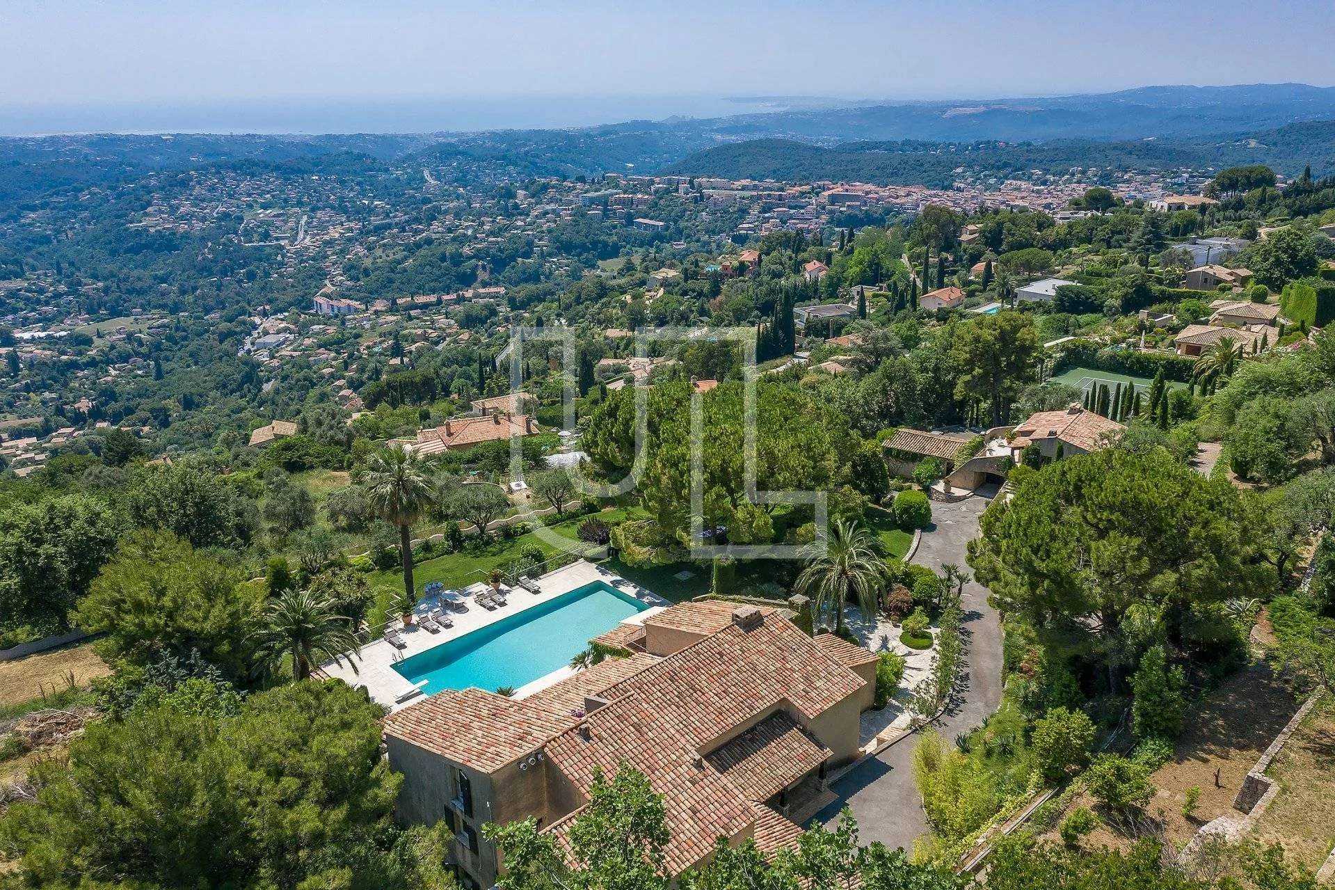 Rumah di Vence, Provence-Alpes-Côte d'Azur 11144948