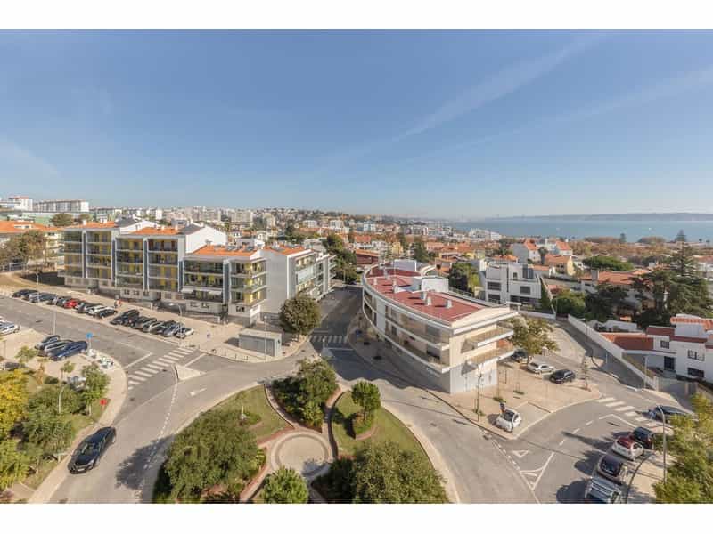 Condominium in Paço de Arcos, Lisboa 11144960