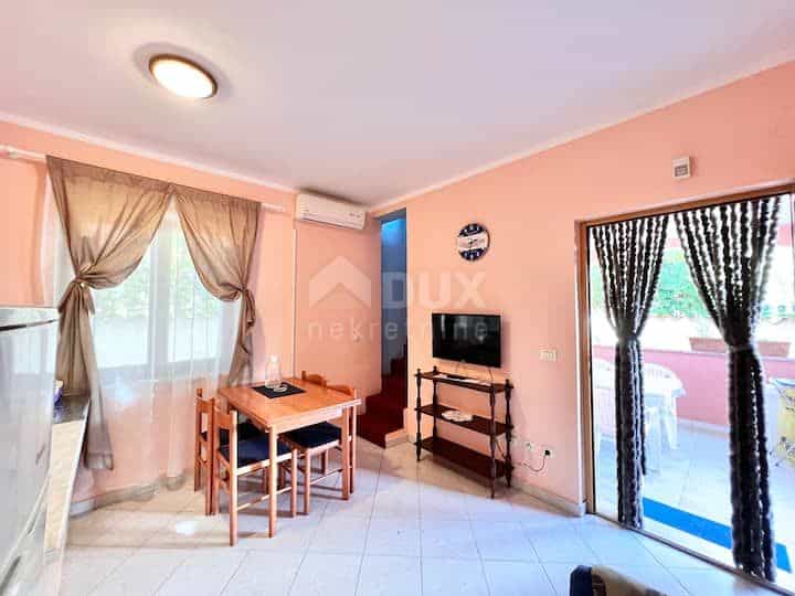 σπίτι σε Premantura, Istria County 11145305
